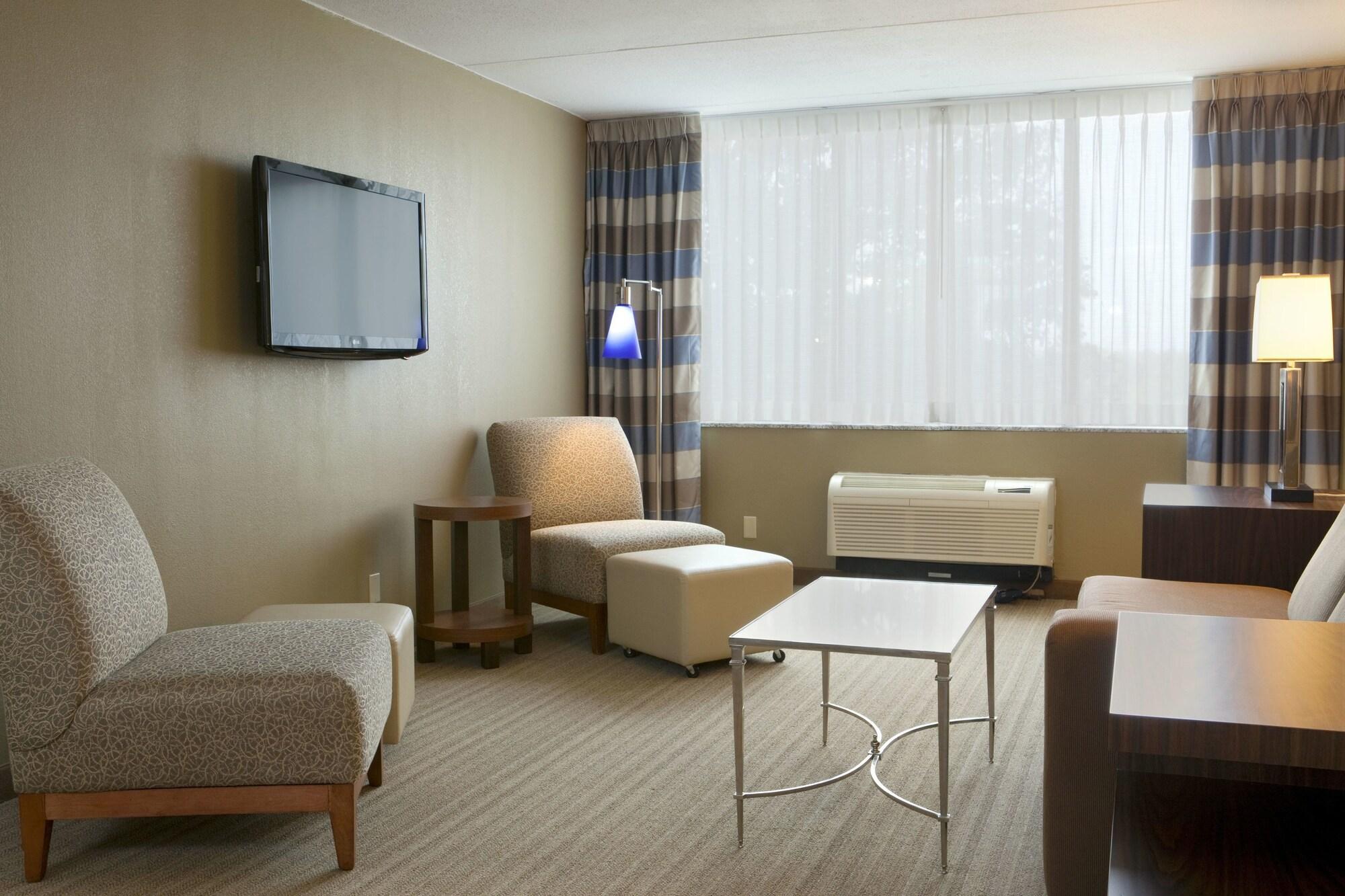 Hotel Doubletree By Hilton St. Louis At Westport Maryland Heights Esterno foto