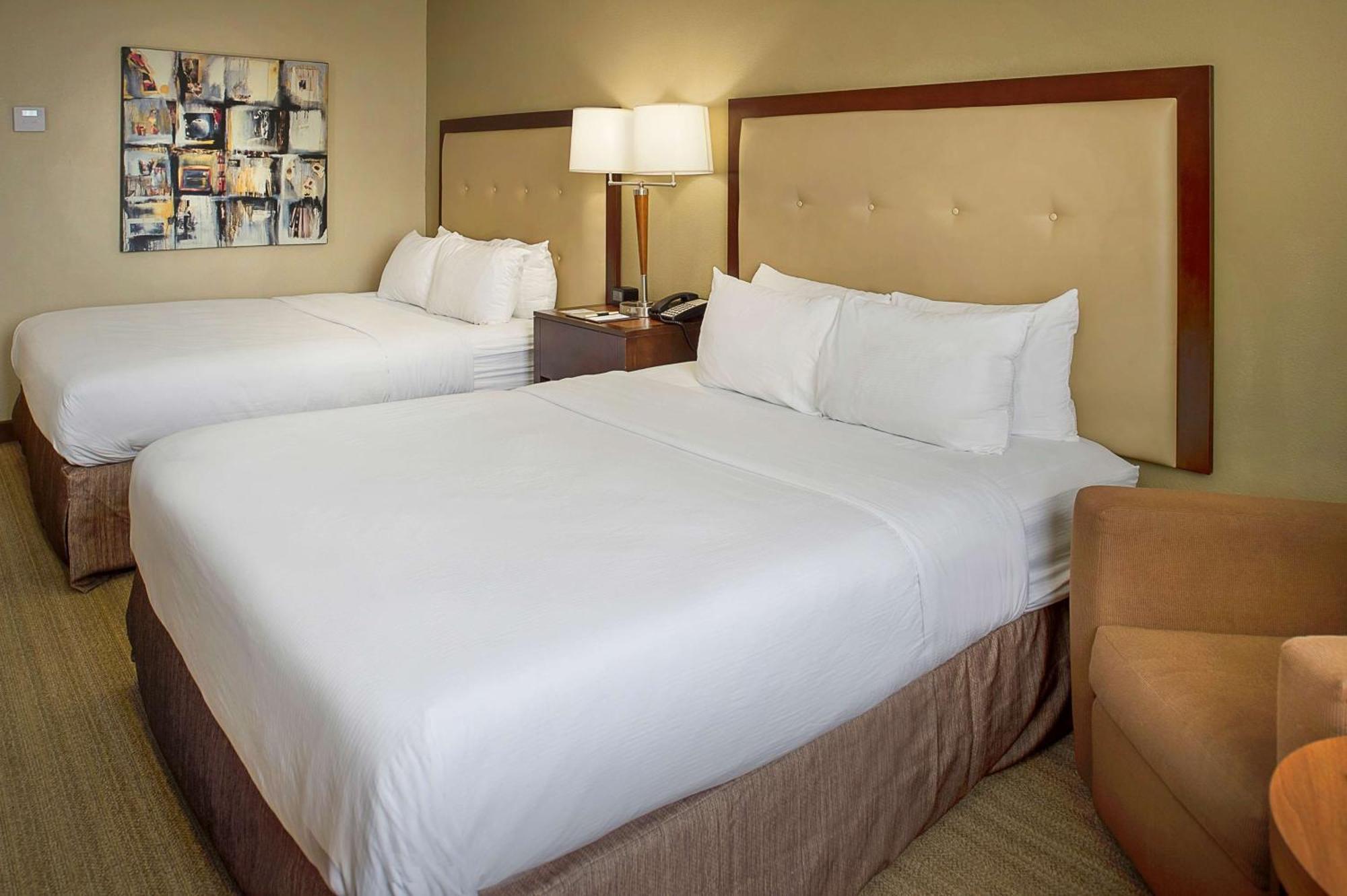 Hotel Doubletree By Hilton St. Louis At Westport Maryland Heights Esterno foto