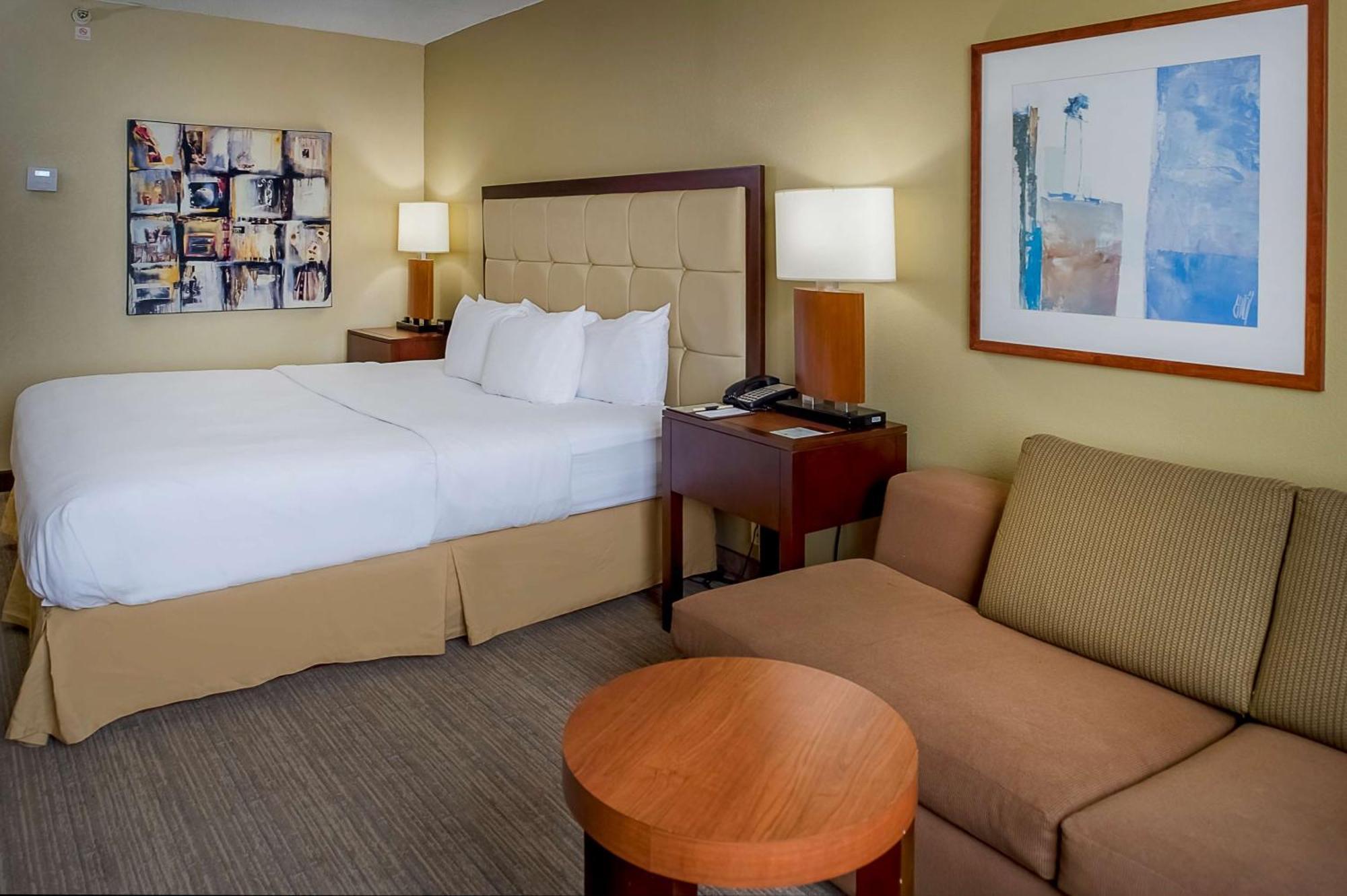 Hotel Doubletree By Hilton St. Louis At Westport Maryland Heights Esterno foto